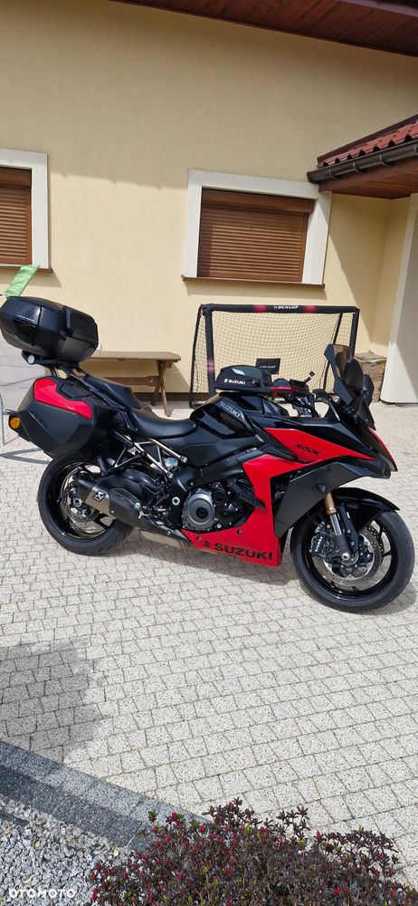 Suzuki GSX 1000 - 2