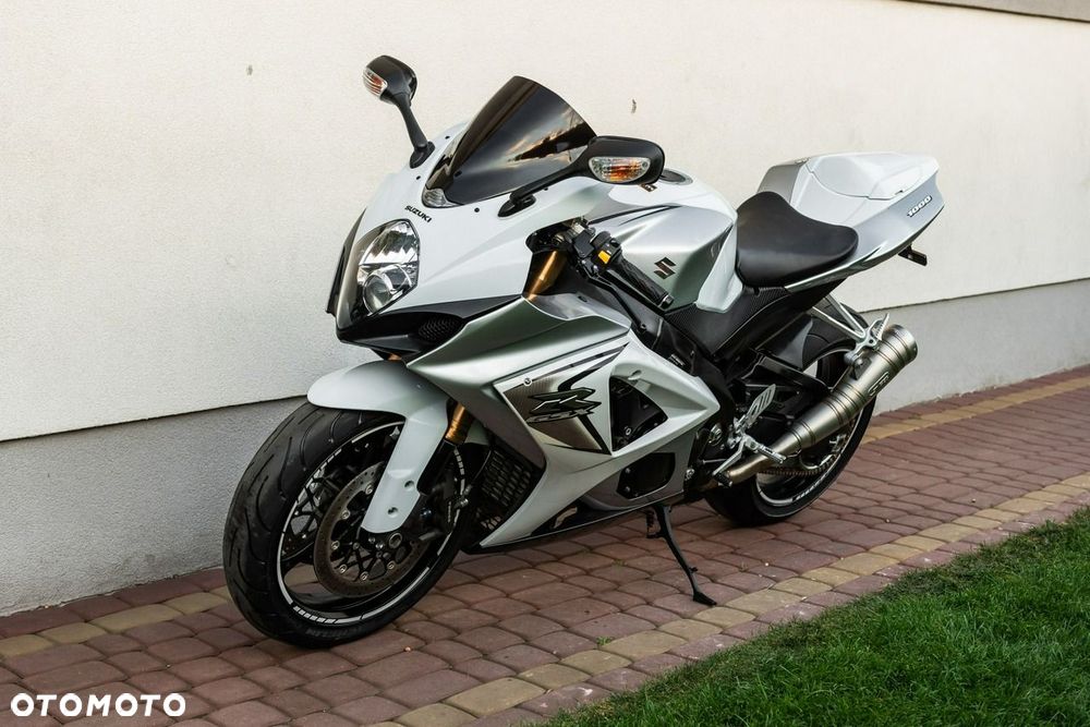 Suzuki GSX-R - 6