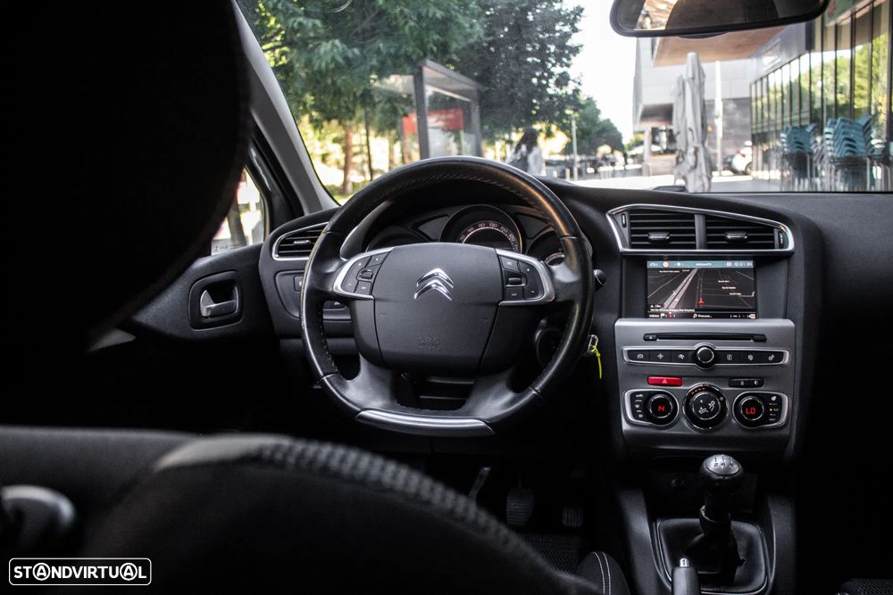 Citroën C4 1.2 PureTech Feel - 29