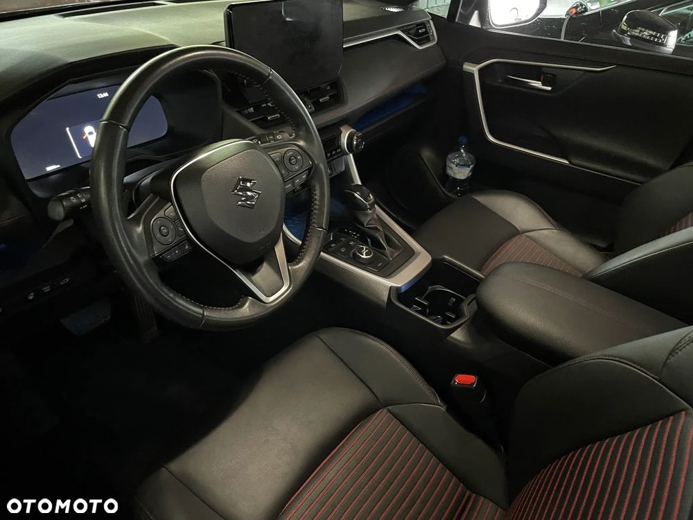 Suzuki Across PLUG-IN HYBRID - 10