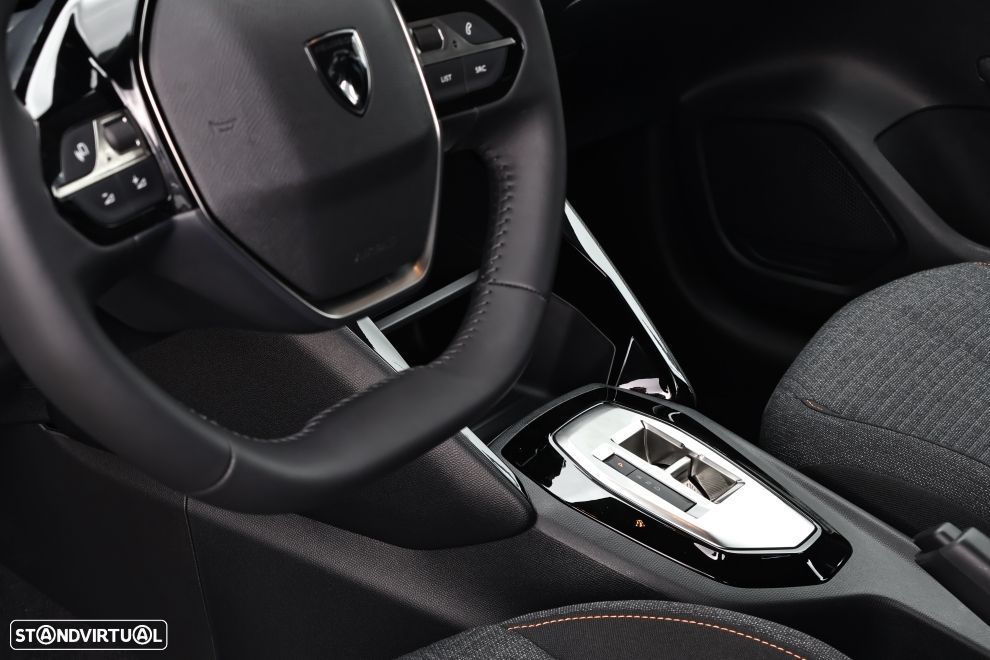 Peugeot 208 1.2 Hybrid Style e-DCS6 - 13