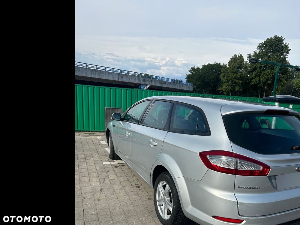 Ford Mondeo 2.0 TDCi Ambiente - 2