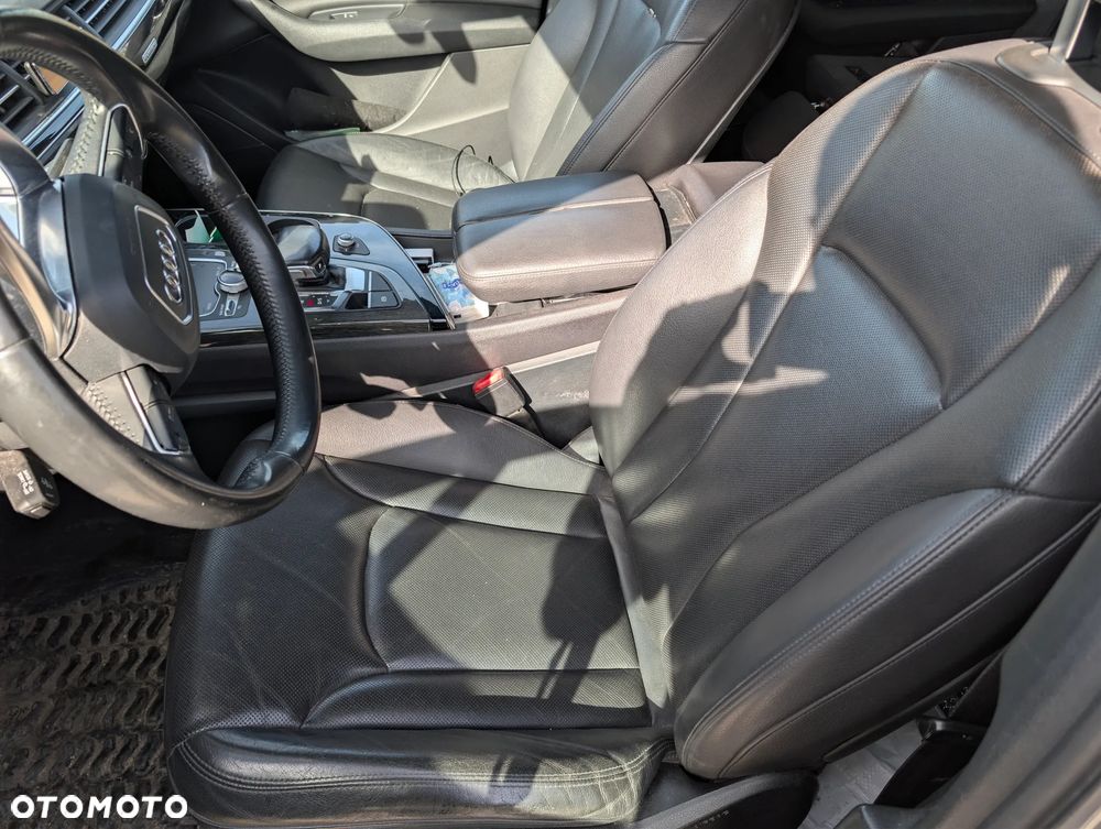 Audi Q7 2017 photo 5