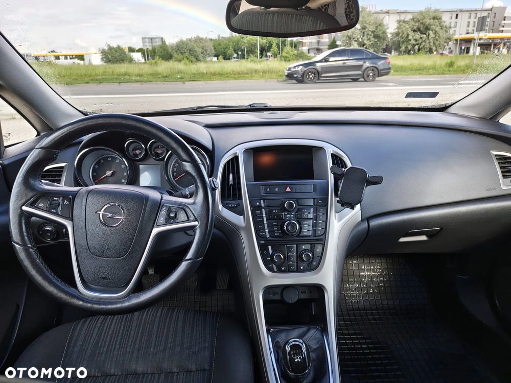 Opel Astra 1.4 Turbo Cosmo - 12