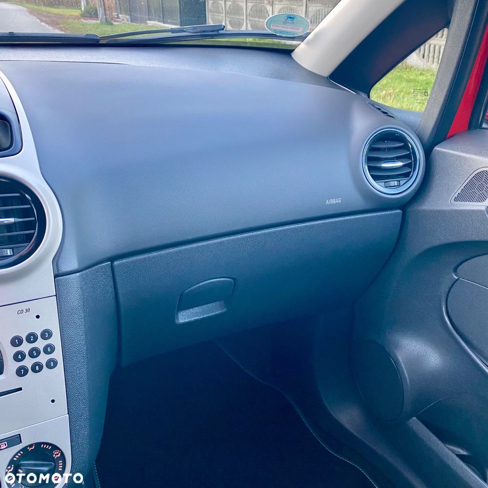 Opel Corsa 1.4 16V Edition - 18