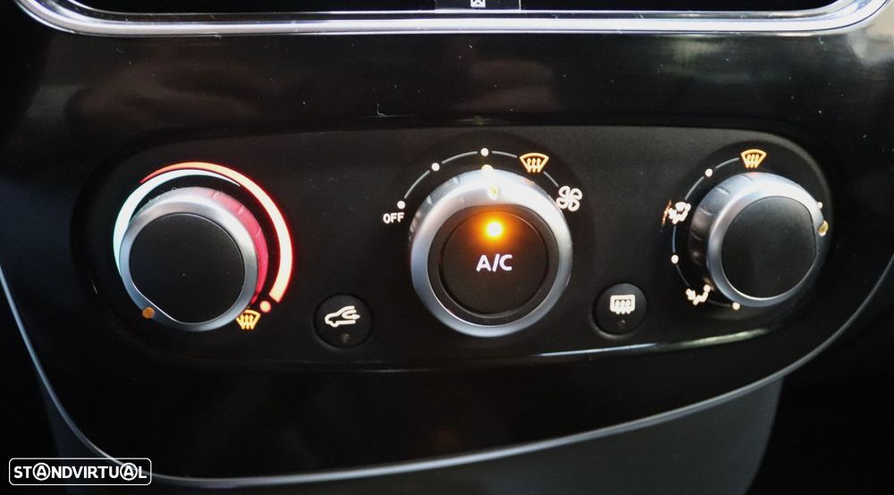 Renault Clio 0.9 TCe Limited - 26