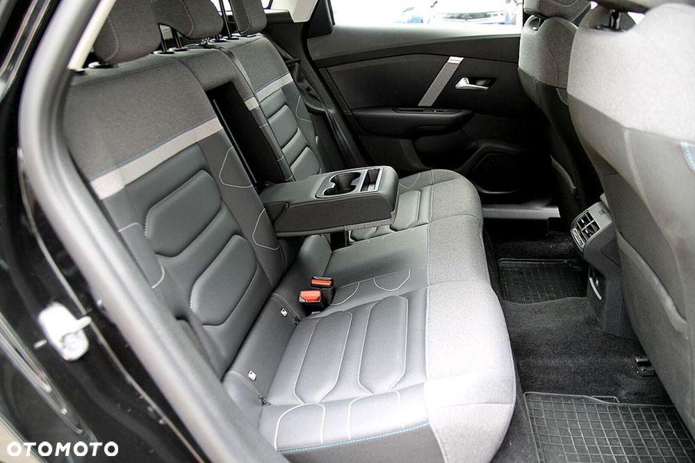 Citroën C4 1.2 PureTech Shine S&S EAT8 - 24