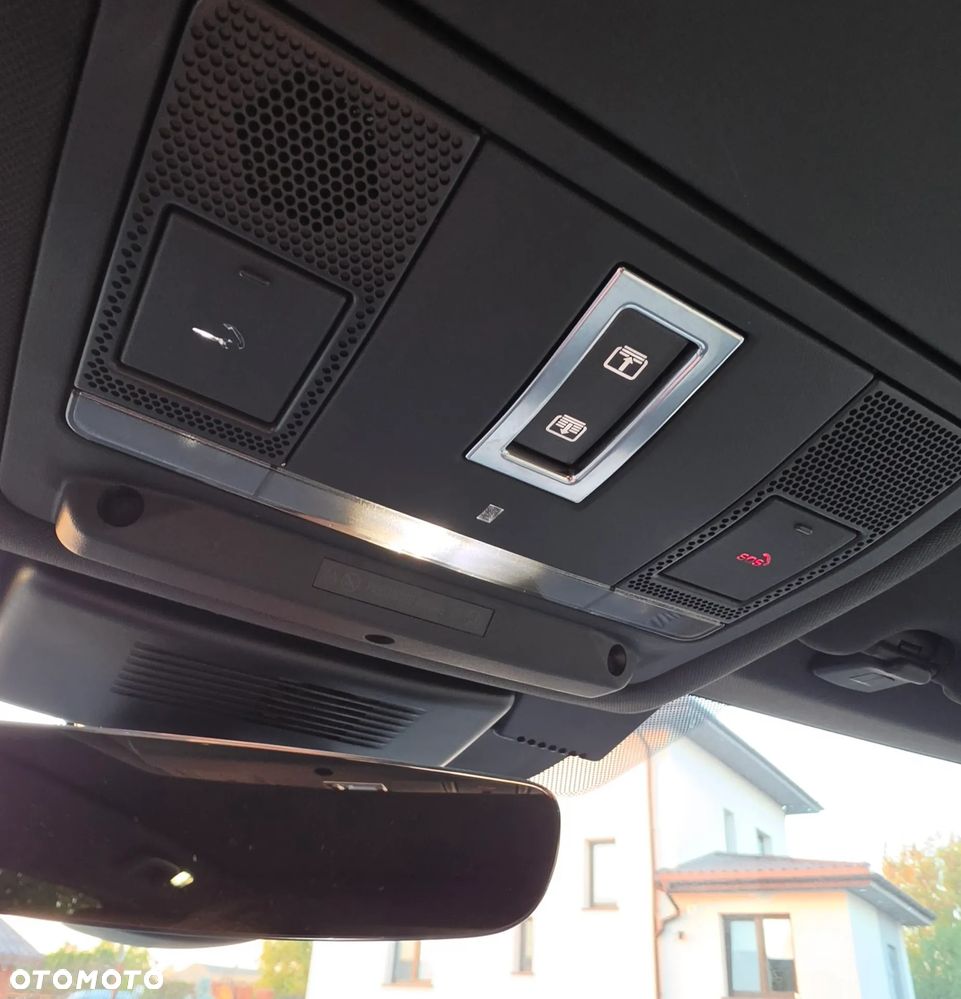 Land Rover Discovery Sport - 16