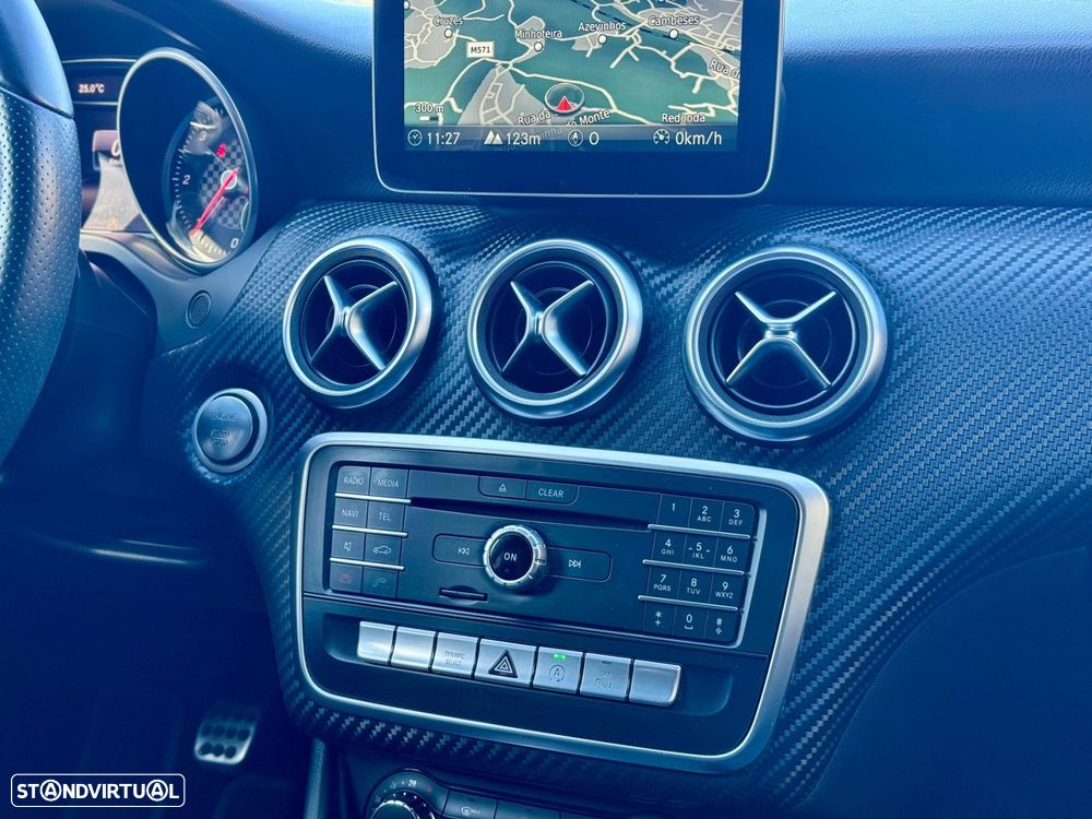Mercedes-Benz A 180 d AMG Line - 34