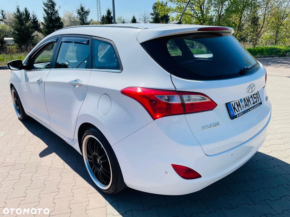 Hyundai i30 blue 1.6 GDI YES Gold - 6