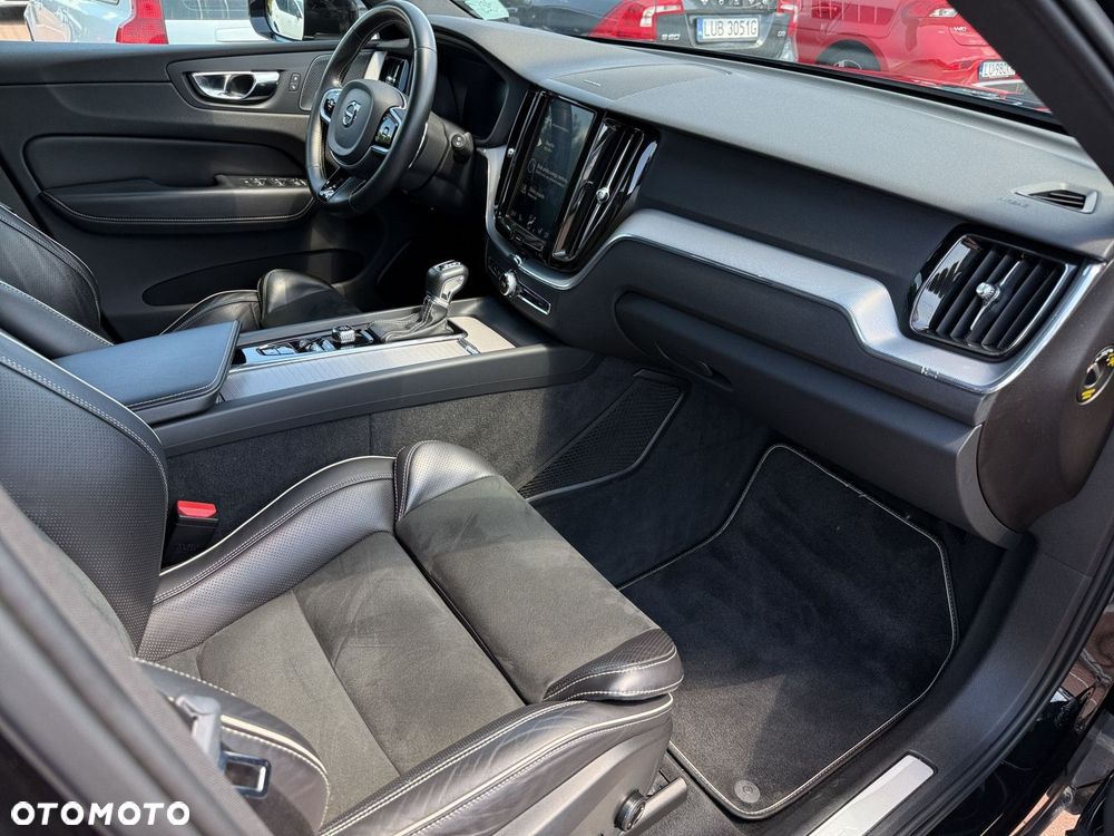 Volvo XC 60 D4 SCR R-Design - 23