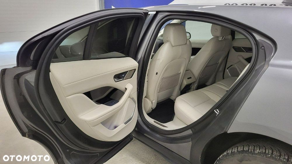 Jaguar I-Pace - 20