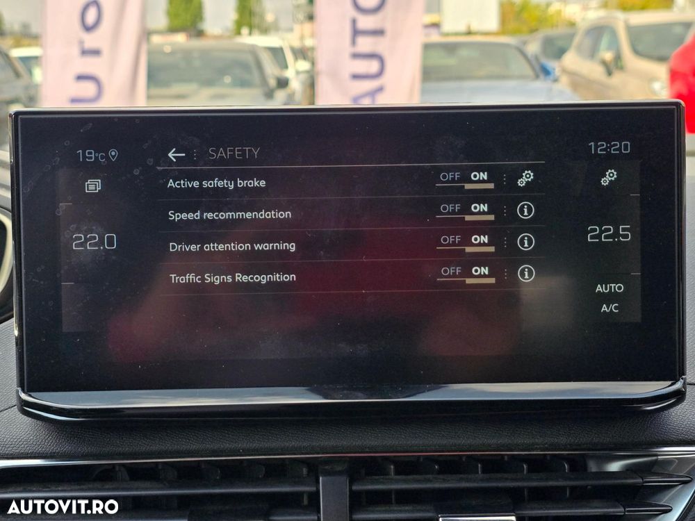 Peugeot 3008 - 22