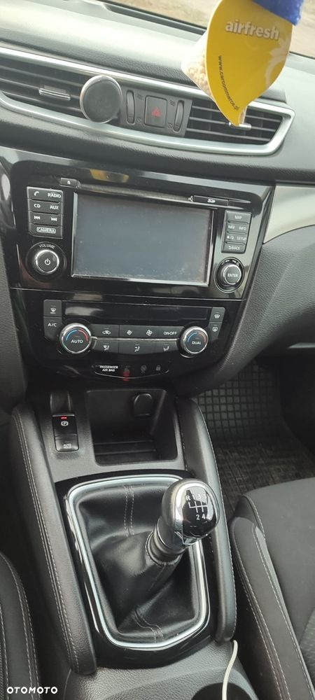 Nissan Qashqai 1.5 dCi TEKNA - 8