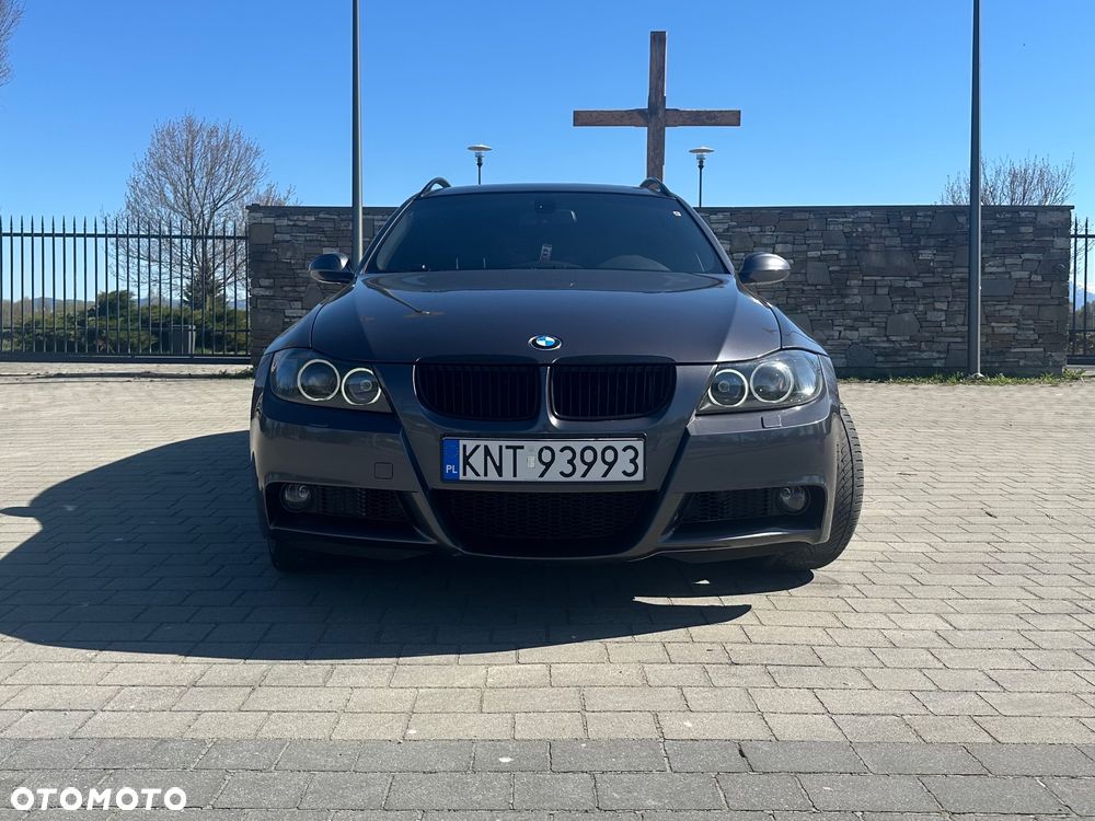BMW Seria 3 325xi - 38