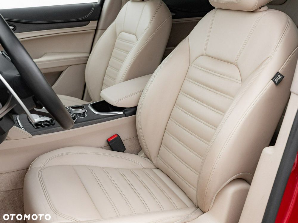 Alfa Romeo Stelvio 2.0 Turbo 6C Villa D'este Q4 - 16