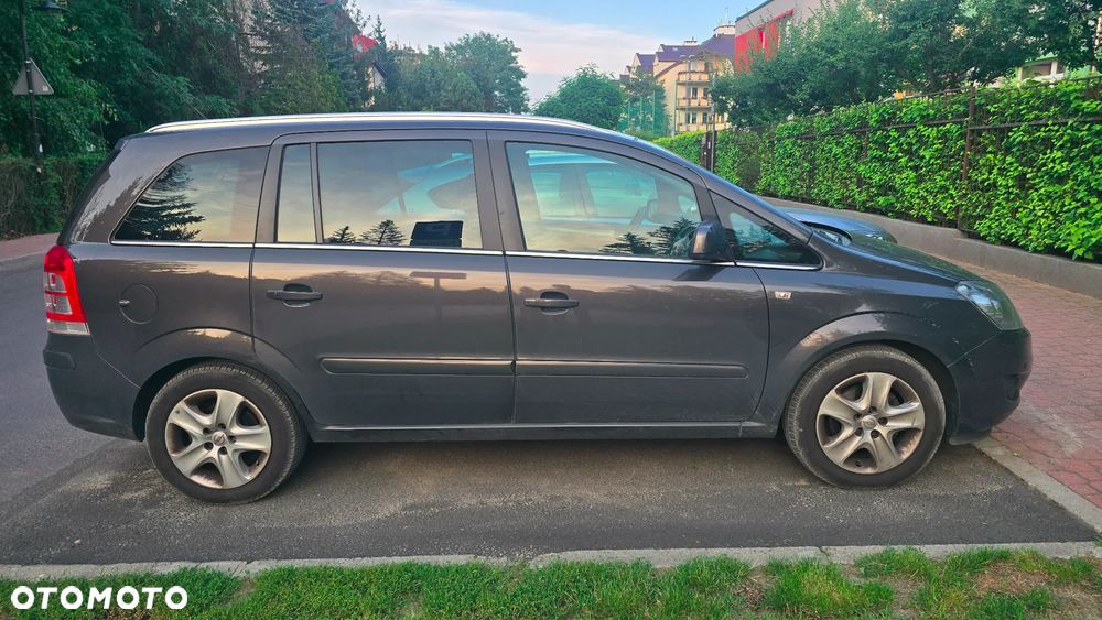 Opel Zafira 1.6 - 3