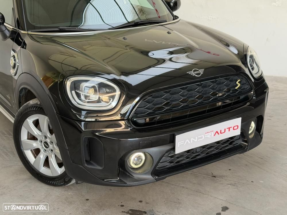 MINI Countryman Cooper SE Premium Essential Auto - 3