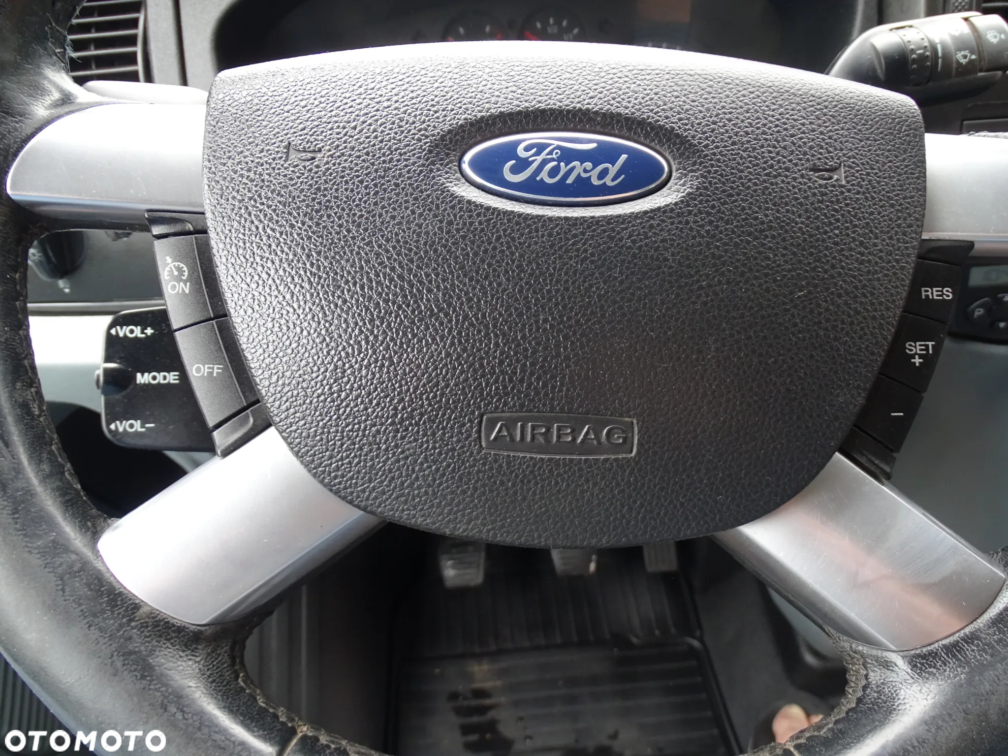 Ford TRANSIT 2,2 TDI- 115 KM ,MAXI ,L3 H2 ,BRYGADÓWKA , 6 OSÓB ,KLIMA-sprawna , long , BAGAŻNIK ! - 12
