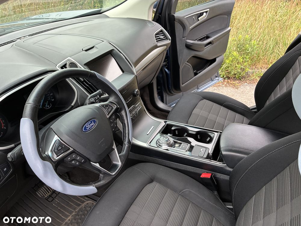 Ford Edge - 10