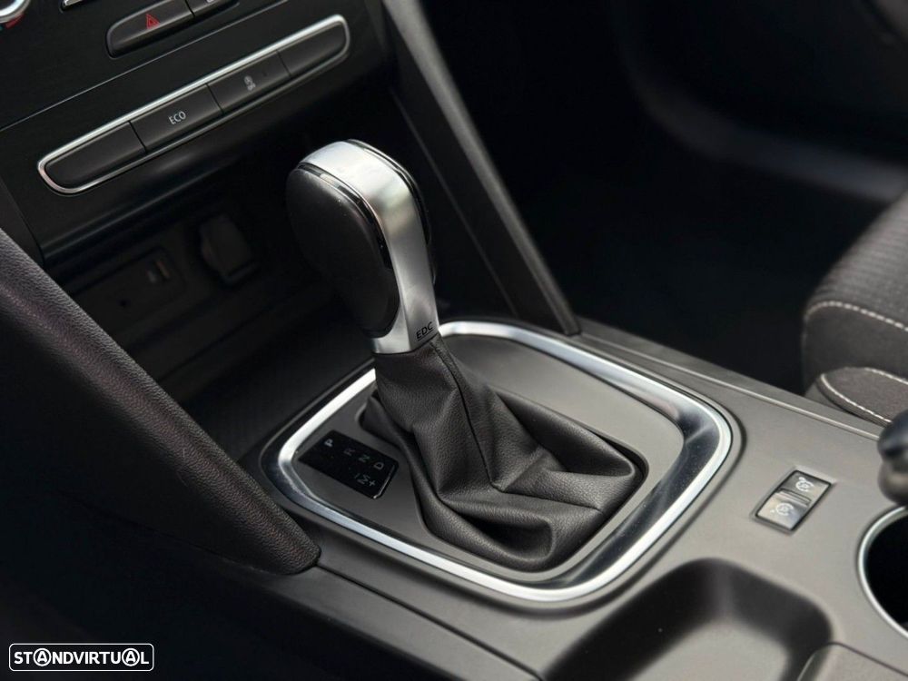 Renault Mégane Sport Tourer BLUE dCi 115 EDC BUSINESS EDITION - 9