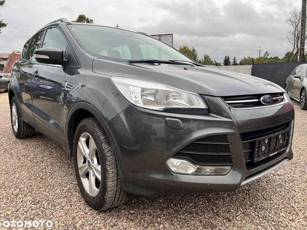 Ford Kuga 1.5 EcoBoost 2x4 Titanium - 1