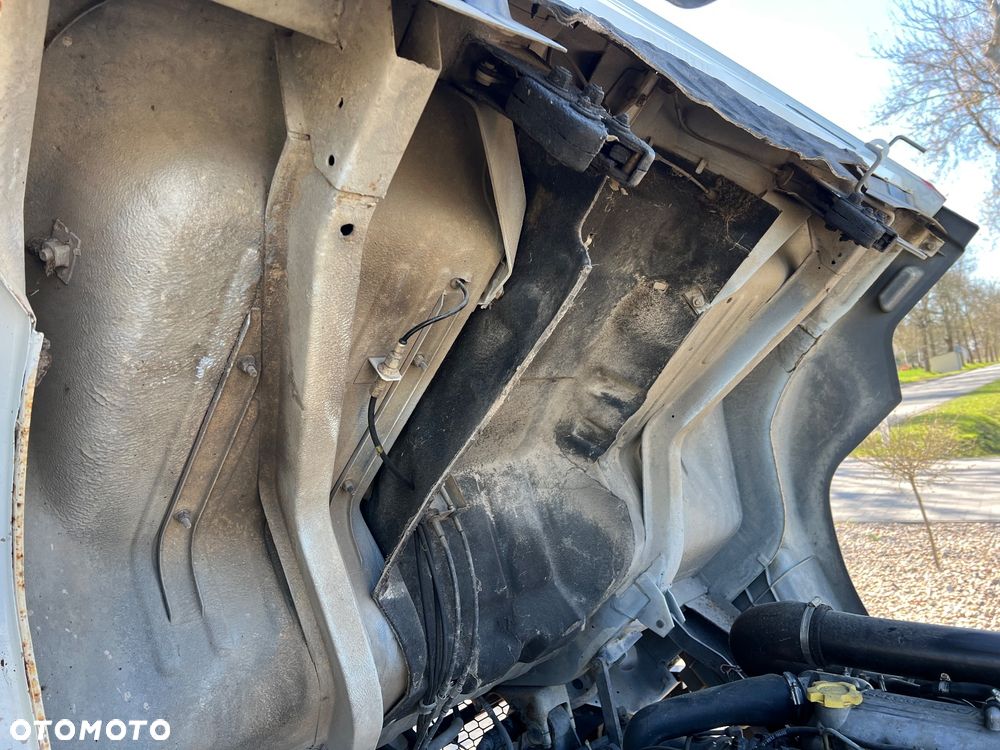 Nissan Atleon 80.140 - 7