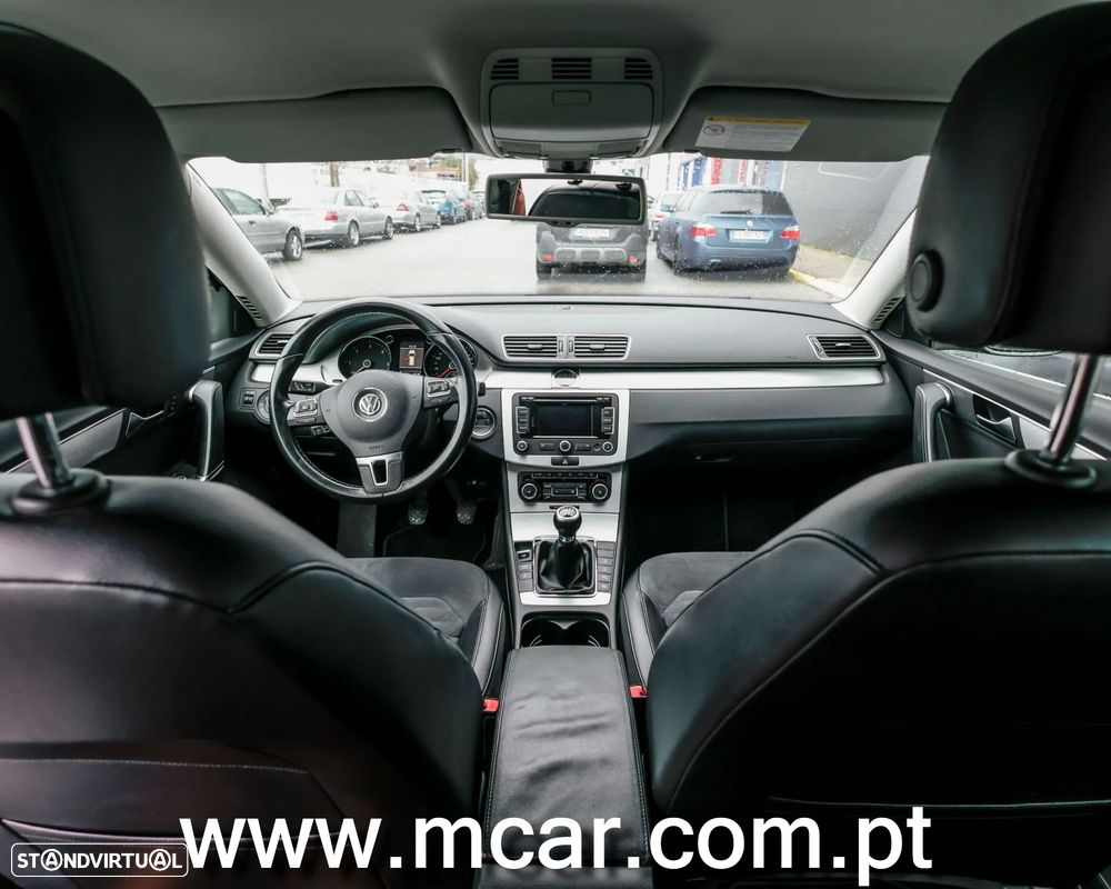 VW Passat Variant - 5