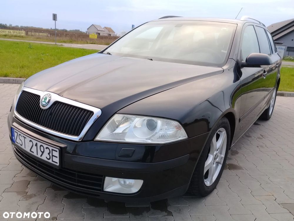 Skoda Octavia Combi 2.0 TDI DSG Elegance - 6