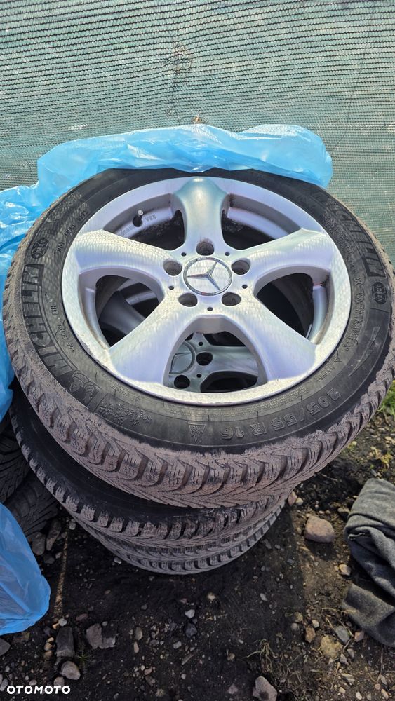 Mercedes-Benz Klasa C 200 (BlueEFFICIENCY) 7G-TRONIC Avantgarde - 28