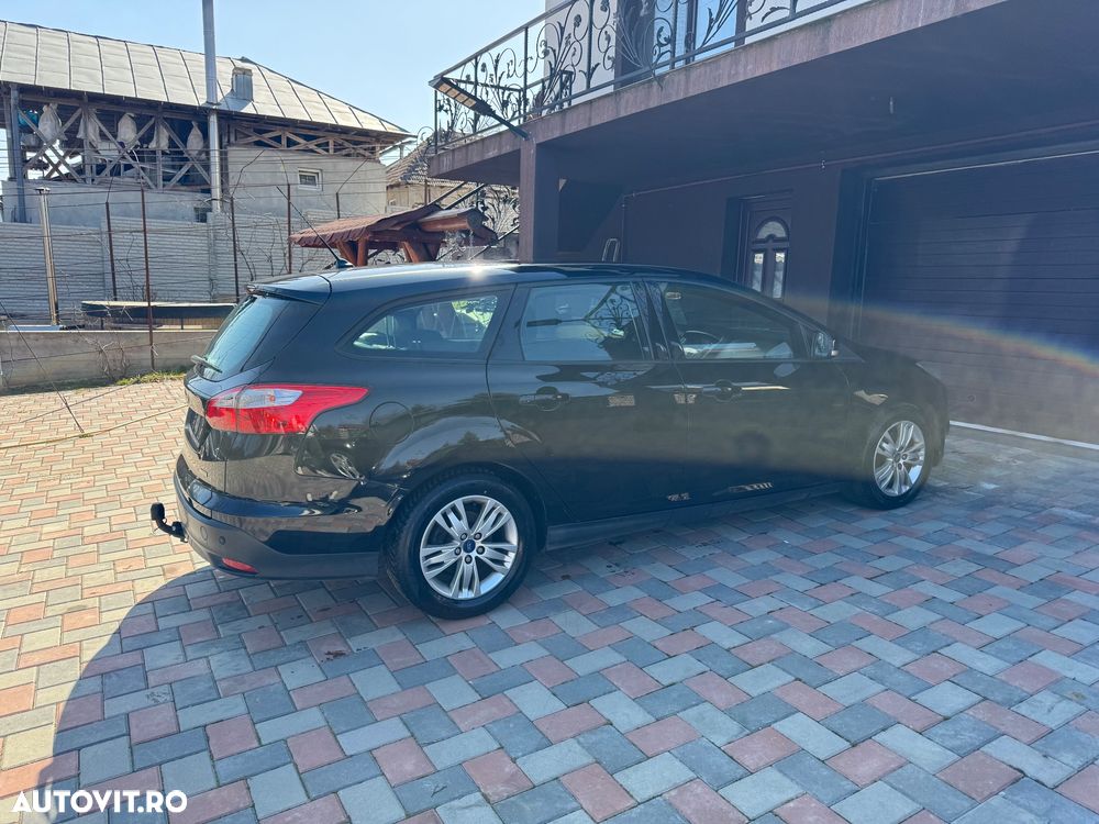 Ford Focus - 14