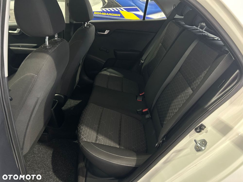 Kia Rio 1.2 Business Line - 20