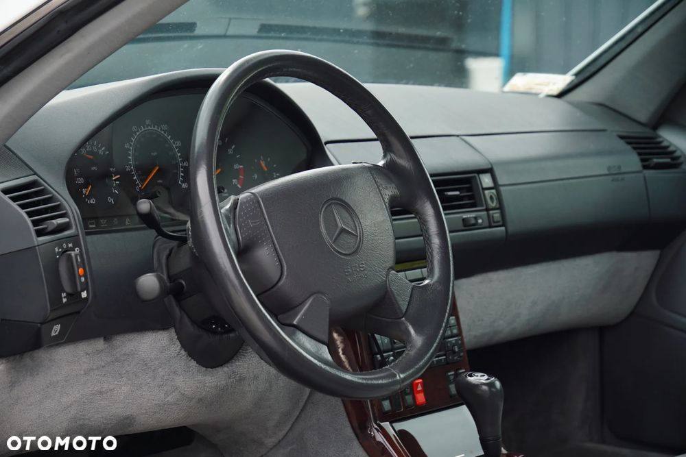 Mercedes-Benz SL - 27