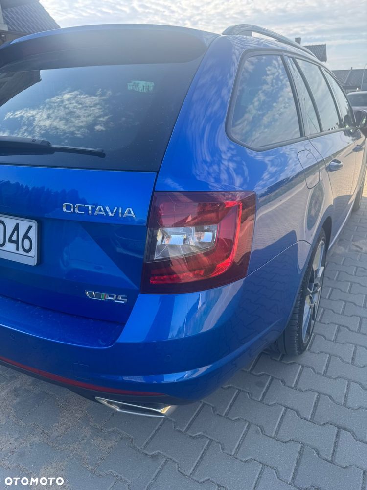 Skoda Octavia 2.0 TDI 4x4 DSG RS - 9