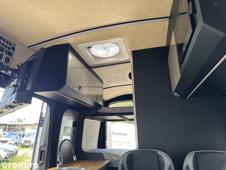 Ford Transit - 25