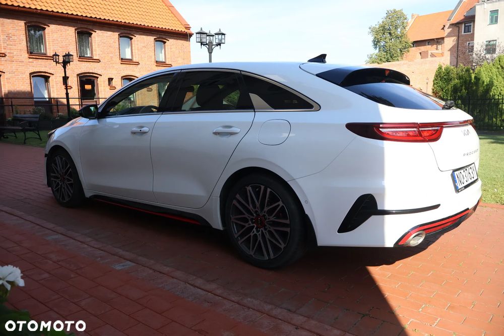 Kia ProCeed - 8