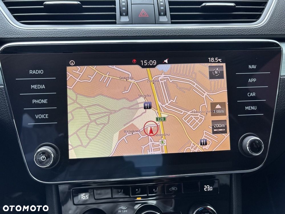 Skoda Superb - 32