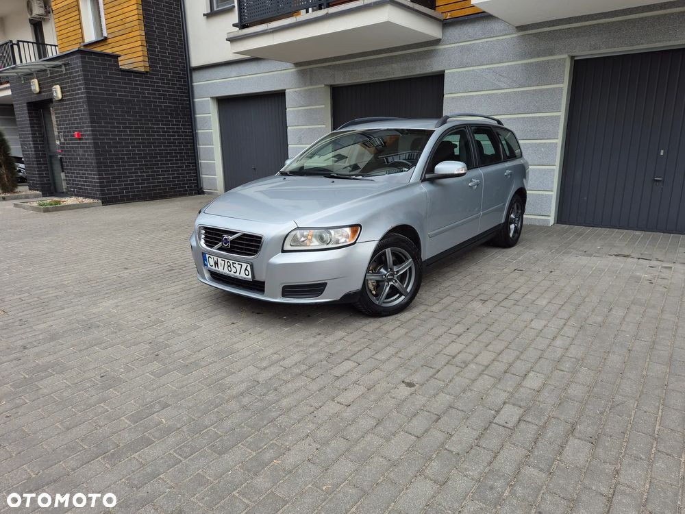 Volvo V50 2.0D Momentum - 1