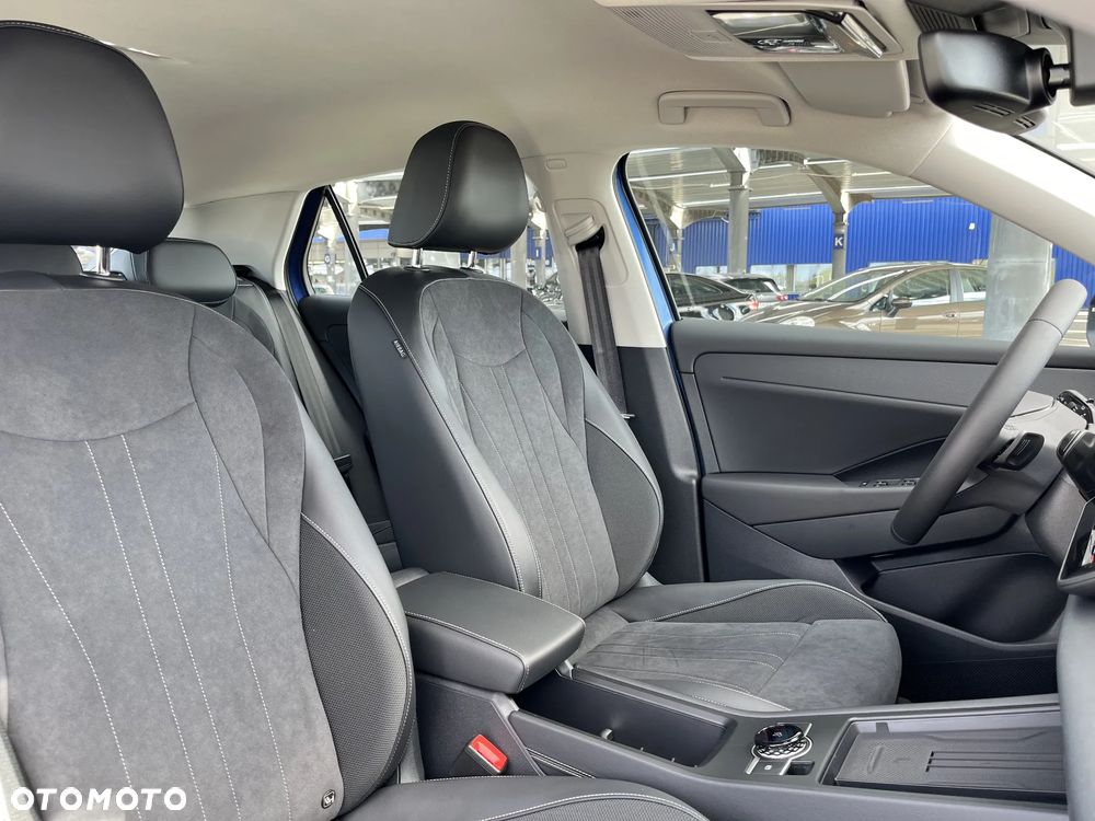 Volkswagen T-Roc 1.5 eTSI Style DSG - 22