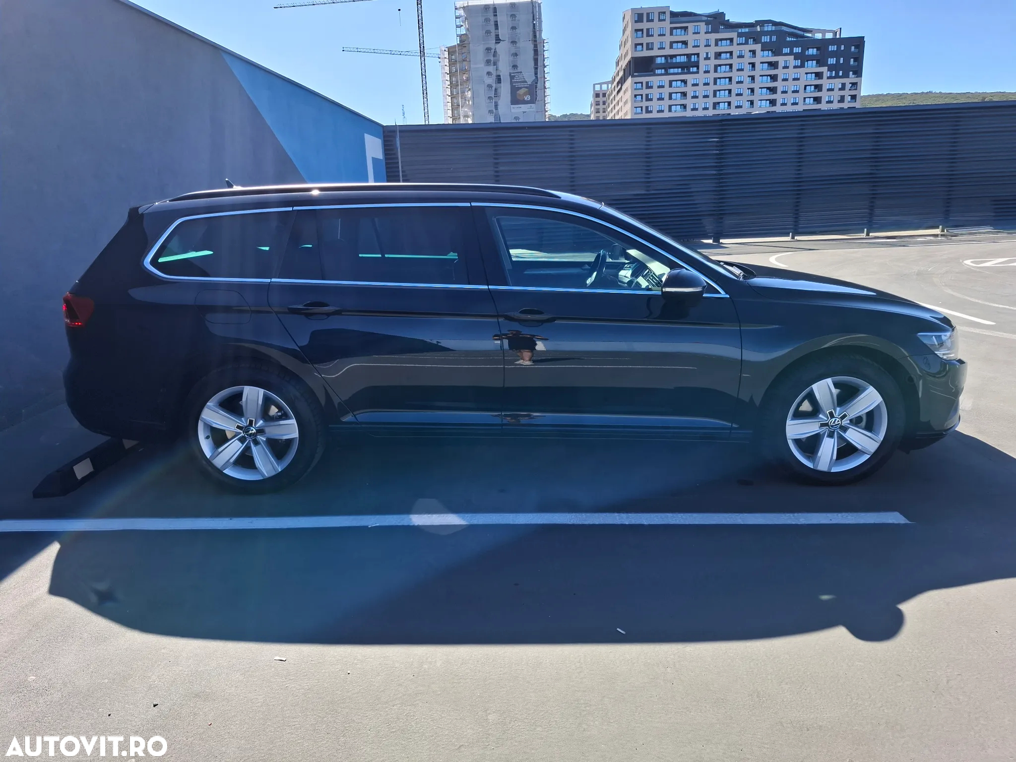 Volkswagen Passat Variant 2.0 TDI DSG Highline - 8