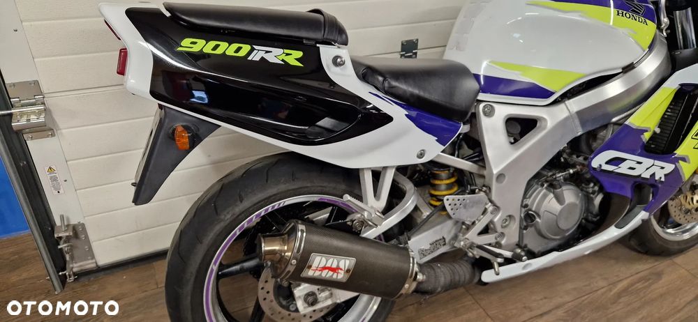 Honda CBR - 7