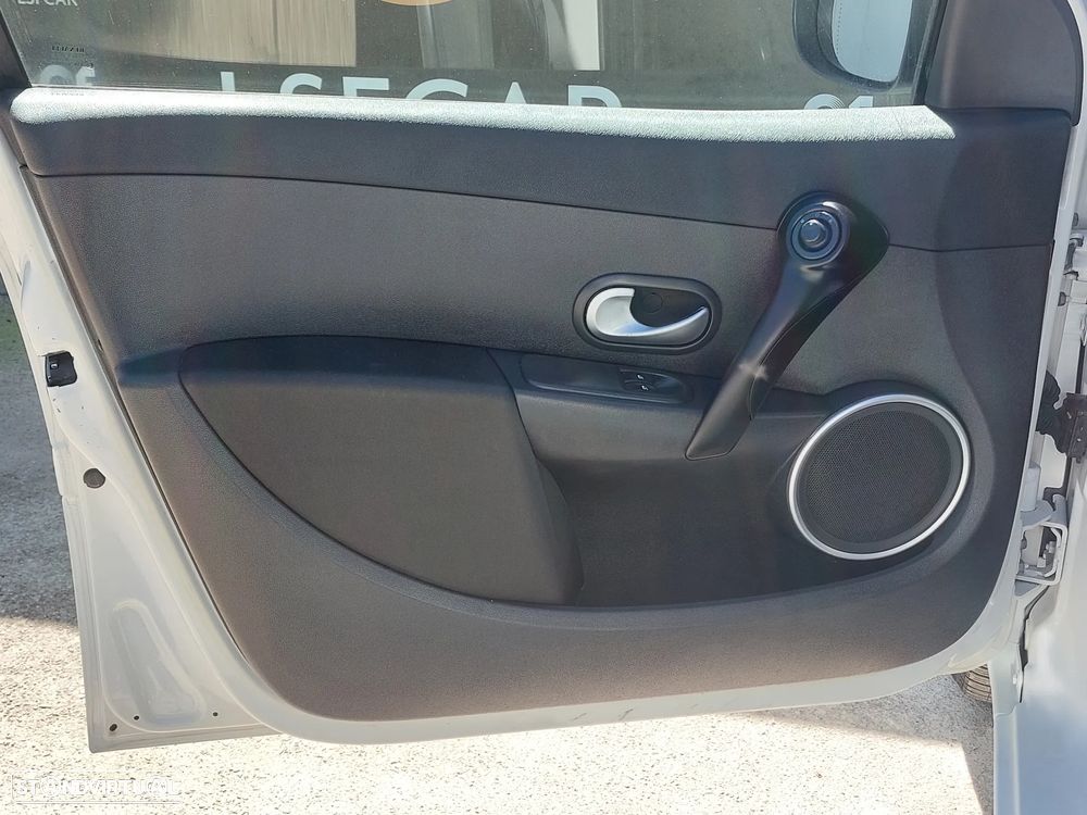 Renault Clio 1.5 dCi Confort - 14