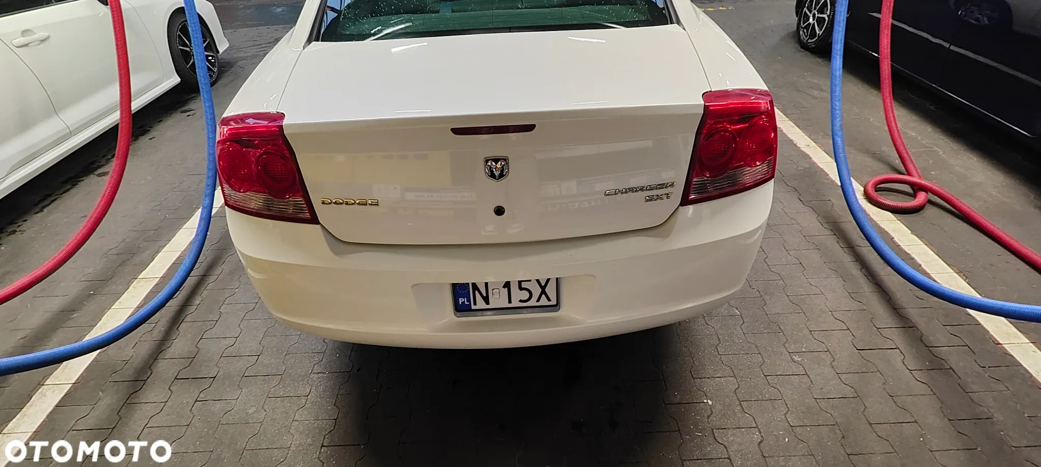 Dodge Charger 3.5 V6 SXT - 8