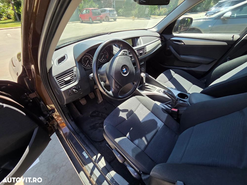 BMW X1 xDrive18d - 10