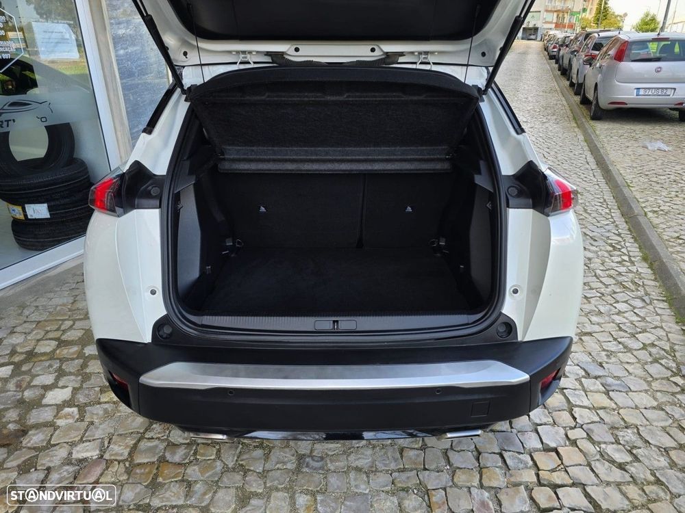 Peugeot 2008 1.2 PureTech GT Line EAT8 - 29