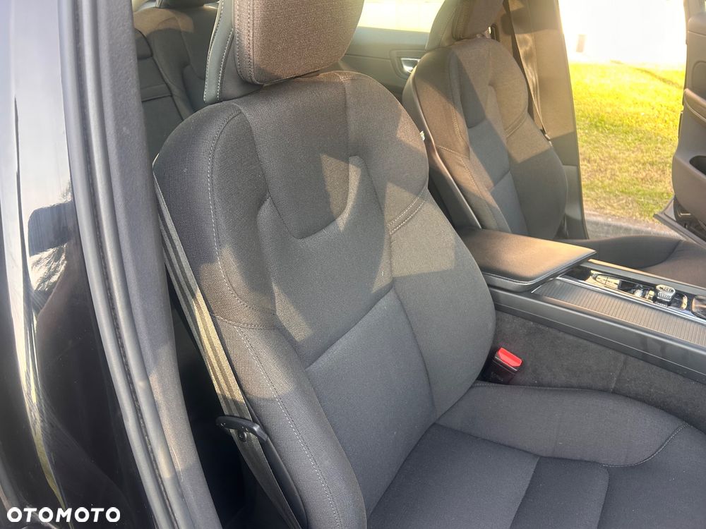 Volvo XC 60 D4 Momentum - 27