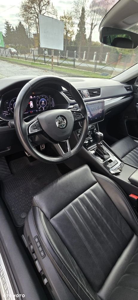 Skoda Superb 2.0 TDI SCR L&K DSG - 5