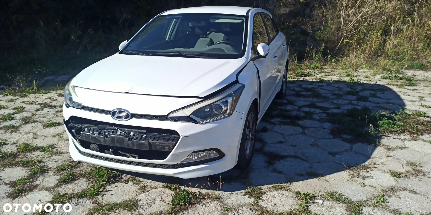Hyundai i20 1.2 BlueDrive Classic + - 6