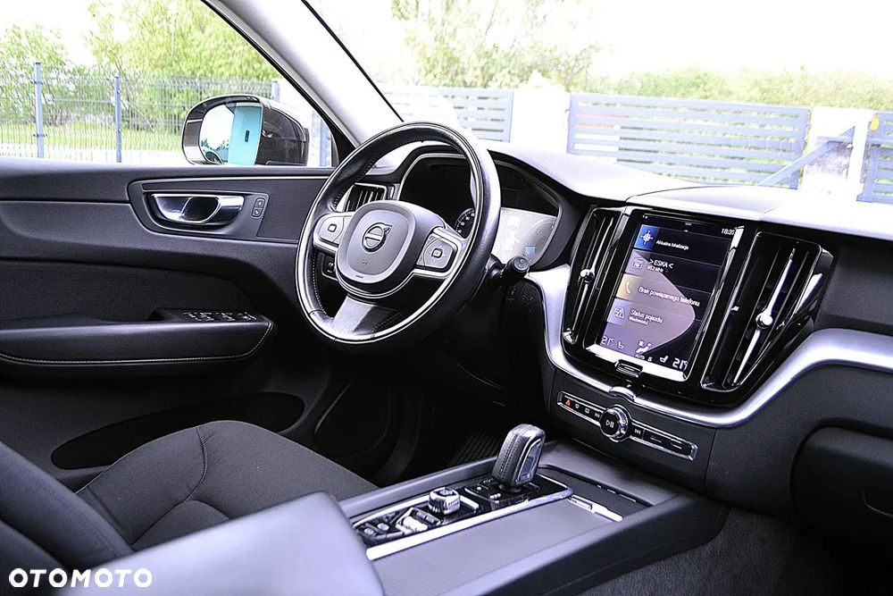 Volvo XC 60 B4 D Geartronic Momentum - 17