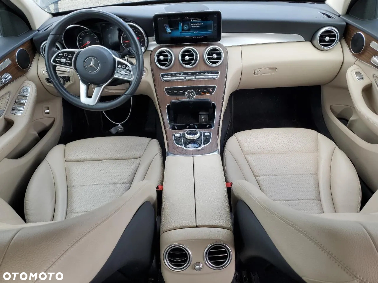 Mercedes-Benz Klasa C 300 9G-TRONIC - 8